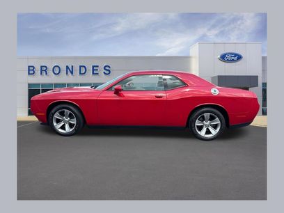 Used 2016 Dodge Challenger SXT