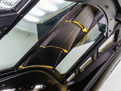 Used 2026 Chevrolet Corvette ZR1 w/ ZR1 Carbon Fiber Aero Package image 95