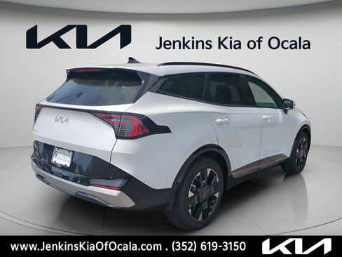 New 2026 Kia Sportage SX FWD image 3