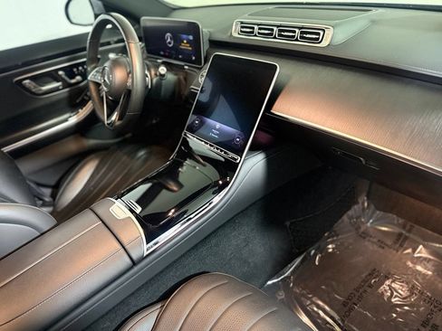 Used 2023 Mercedes-Benz S 500 4MATIC w/ AMG Line image 24