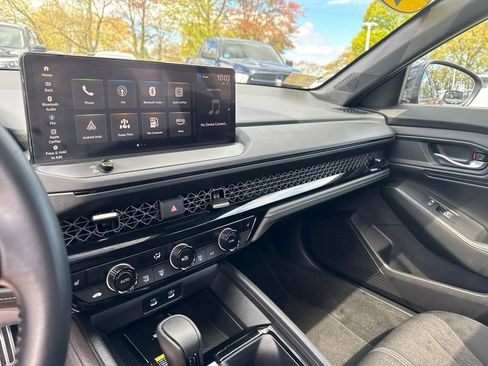 Used 2025 Honda Accord Sport image 25
