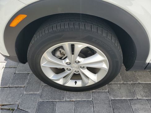 Used 2023 Buick Encore GX Preferred w/ Cold Weather Comfort Package AWD/4WD image 7