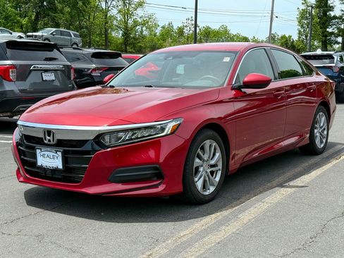 Used 2018 Honda Accord LX image 3