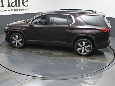 Used 2023 Chevrolet Traverse LT w/ LT Premium Package image 42
