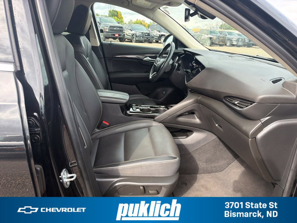 Used 2023 Buick Envision Essence AWD/4WD image 29