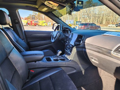 Certified 2021 Jeep Grand Cherokee Laredo X image 27