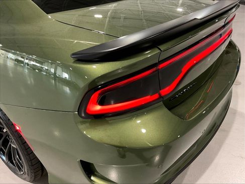 Used 2022 Dodge Charger Scat Pack w/ Daytona Edition Group RWD image 22