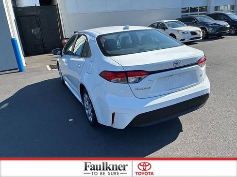 Used 2023 Toyota Corolla LE w/ Carpet Mat Package (TMS) FWD image 12