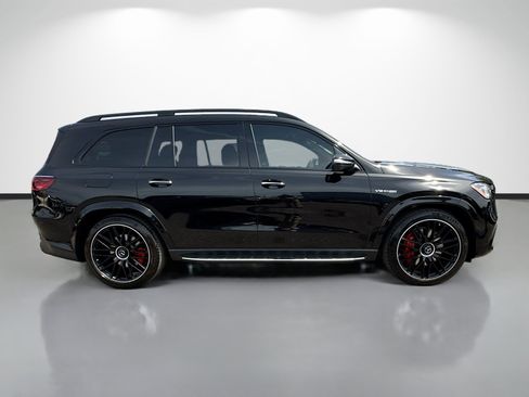 Used 2025 Mercedes-Benz GLS 63 AMG 4MATIC image 2