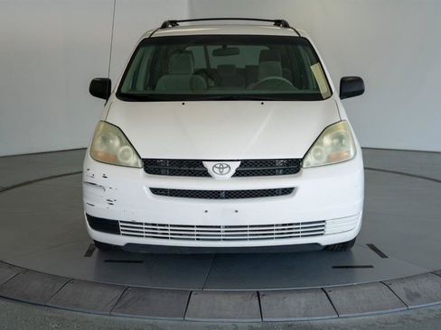 Used 2004 Toyota Sienna CE FWD image 2