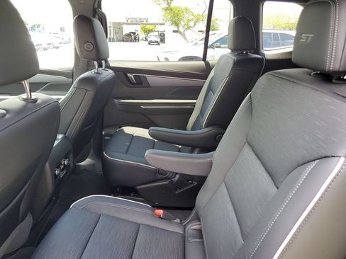 New 2026 Buick Enclave Sport Touring AWD/4WD image 11