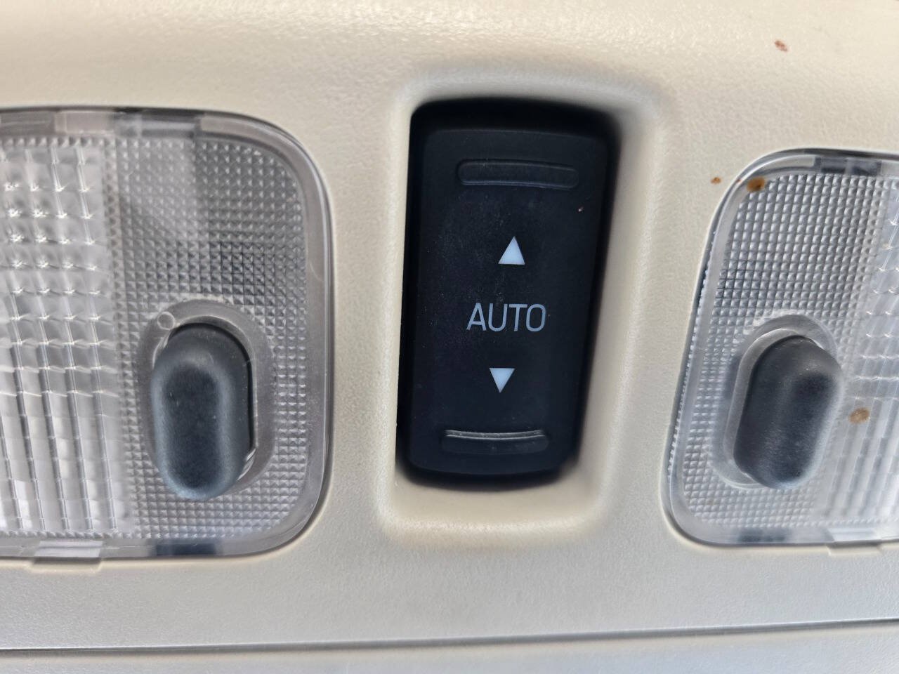 Used 2010 Ford Fusion Hybrid FWD image 23