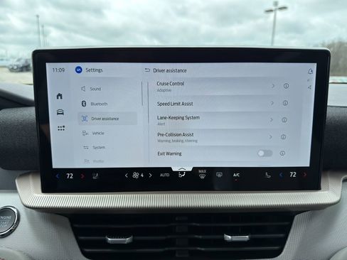 New 2026 Ford Explorer Active image 30