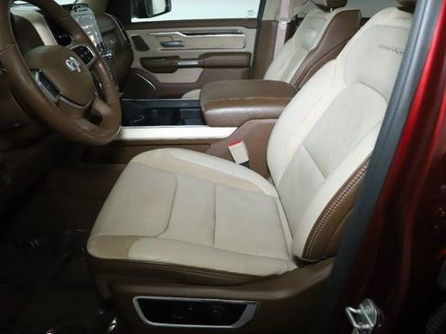 Used 2019 RAM 1500 Laramie image 24