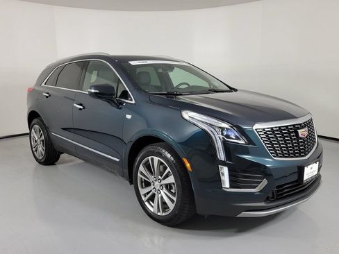 Certified 2025 Cadillac XT5 Premium Luxury AWD/4WD image 1