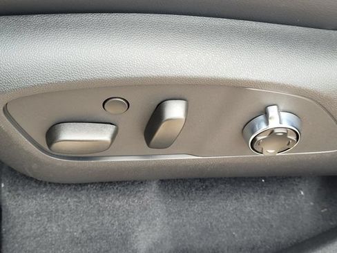 New 2026 Buick Enclave Avenir FWD image 23