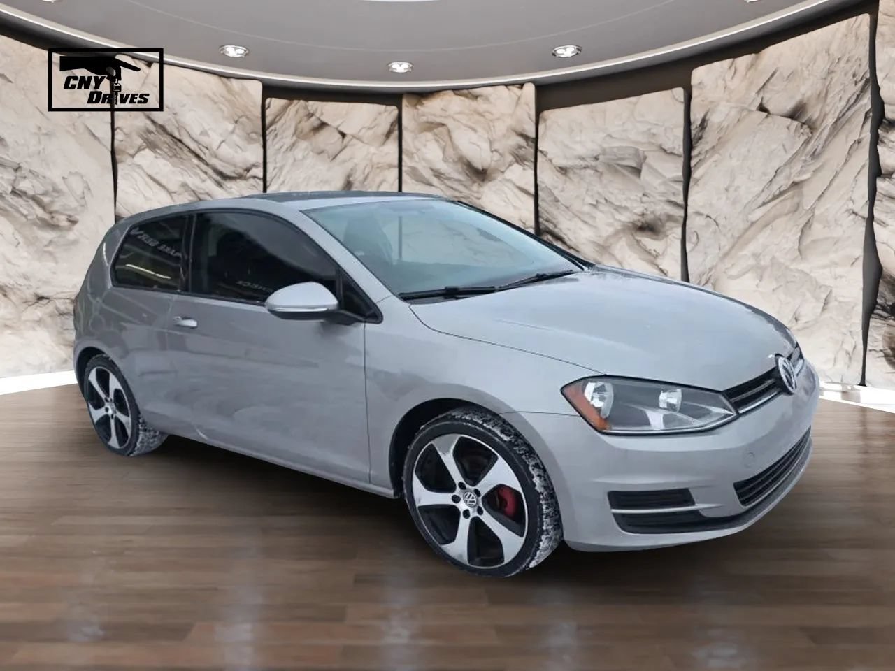 Used 2016 Volkswagen Golf S FWD image 3