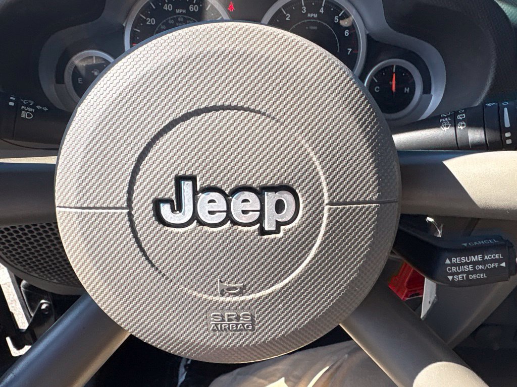 Used 2008 Jeep Wrangler Unlimited Rubicon w/ Dual Top Group AWD/4WD image 47