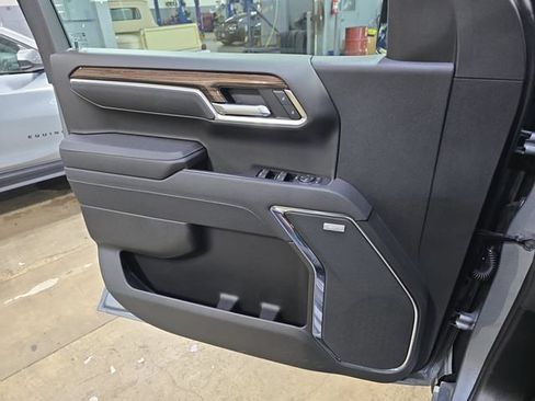 New 2026 Chevrolet Silverado 1500 LT Trail Boss w/ Convenience Package II AWD/4WD image 29