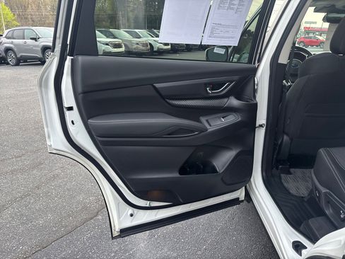 Certified 2025 Subaru Ascent Premium image 30
