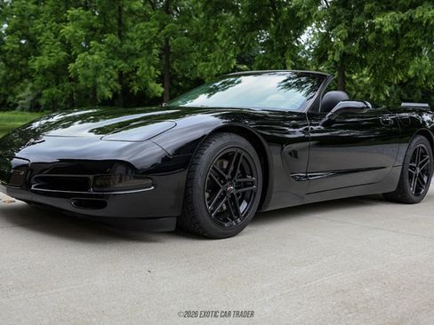 Used 2003 Chevrolet Corvette Convertible w/ Preferred Equipment Group1 RWD image 14