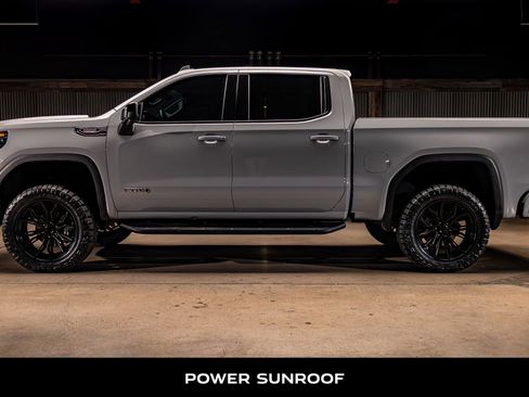 Used 2024 GMC Sierra 1500 AT4 w/ Technology Package image 6