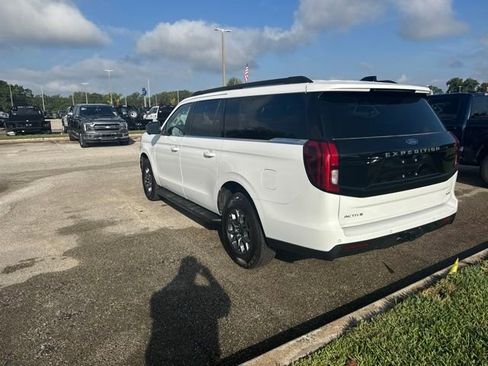 Used 2025 Ford Expedition Max Active RWD image 7