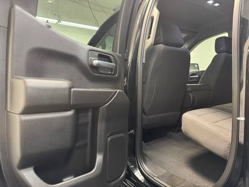 Used 2020 Chevrolet Silverado 1500 Custom w/ Custom Value Package AWD/4WD image 28