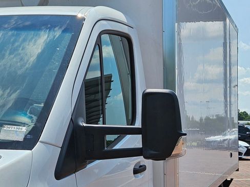 Used 2023 Mercedes-Benz Sprinter 3500 image 8