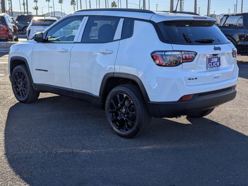 New 2026 Jeep Compass Latitude image 4