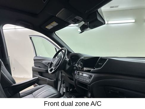 Used 2022 Honda Pilot TrailSport image 17