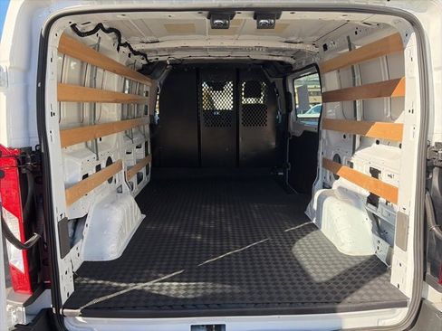 Used 2024 Ford Transit 250 Low Roof w/ Exterior Upgrade Package image 26