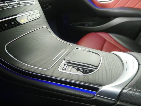 Used 2021 Mercedes-Benz GLC 300 image 21