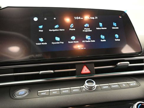 New 2026 Hyundai Elantra Limited FWD image 21