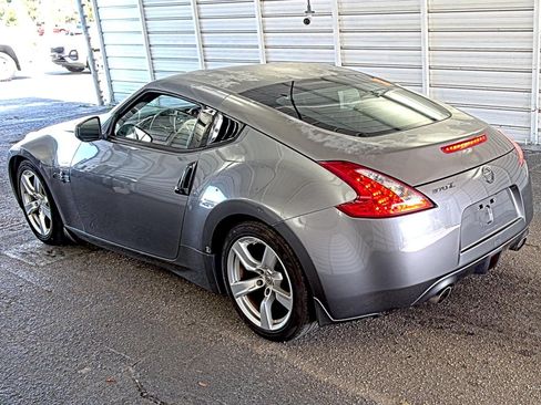 Used 2012 Nissan 370Z Coupe RWD image 11