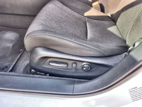 Used 2023 Honda Accord EX image 31