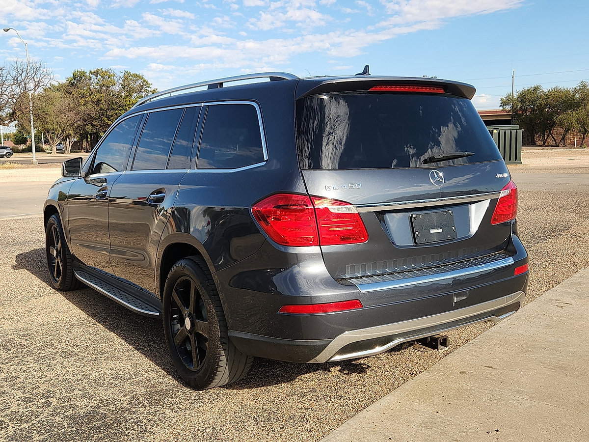 Used 2015 Mercedes-Benz GL 450 4MATIC w/ Lane Tracking Package image 3
