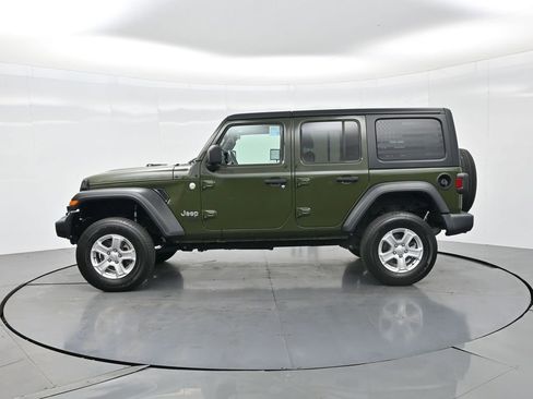 Used 2021 Jeep Wrangler Unlimited Sport image 10