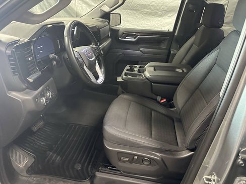 Used 2024 GMC Sierra 1500 Elevation AWD/4WD image 17