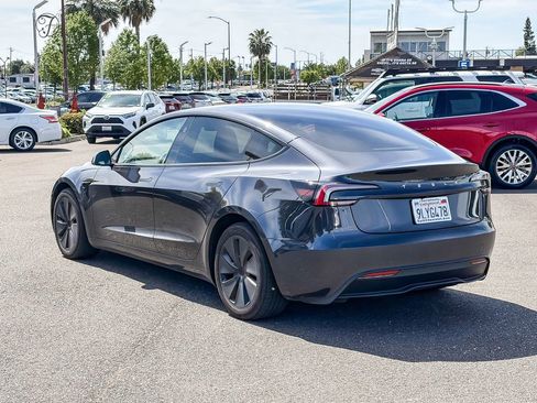 Used 2024 Tesla Model 3 Standard Range image 2