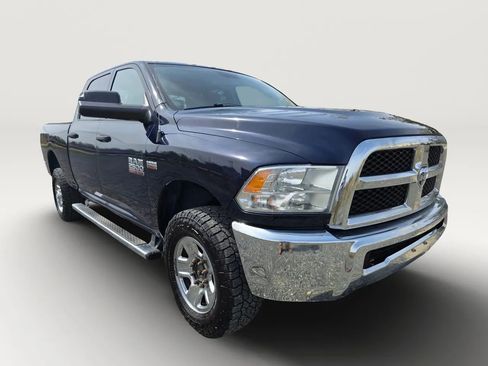 Used 2015 RAM 2500 Tradesman w/ Chrome Appearance Group AWD/4WD image 8