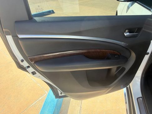 Used 2020 Acura MDX FWD image 26