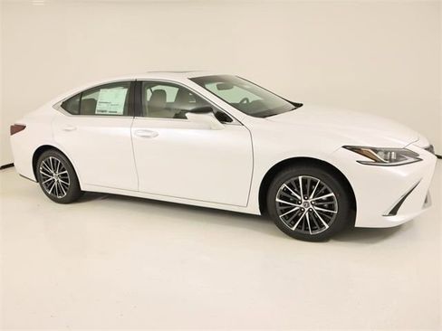 New 2025 Lexus ES 350 w/ Premium Package image 5