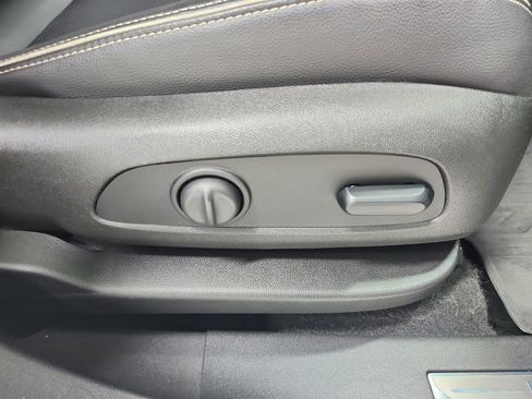 Used 2020 GMC Terrain Denali w/ Denali Premium Package image 40