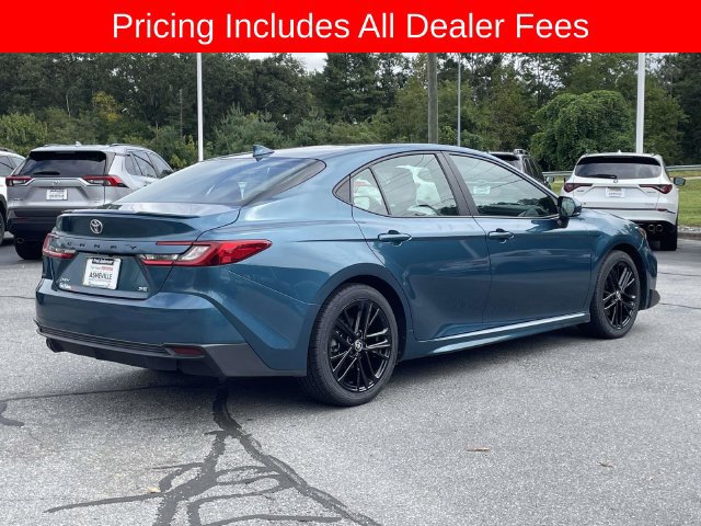 Used 2025 Toyota Camry SE FWD image 5