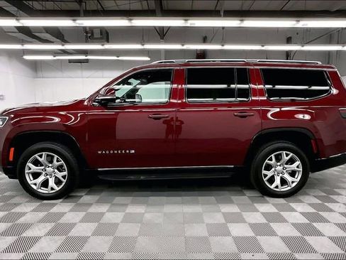 Used 2022 Jeep Wagoneer Series II AWD/4WD image 14