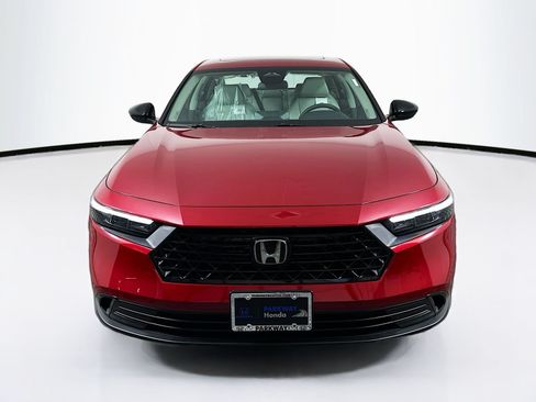 Used 2025 Honda Accord SE image 2