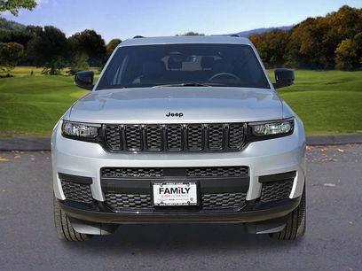 New 2025 Jeep Grand Cherokee L Altitude