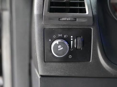 Used 2013 Dodge Challenger SRT8 w/ Harman Kardon Audio Group RWD image 18
