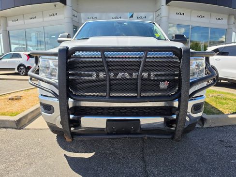 Used 2019 RAM 1500 Tradesman AWD/4WD image 2